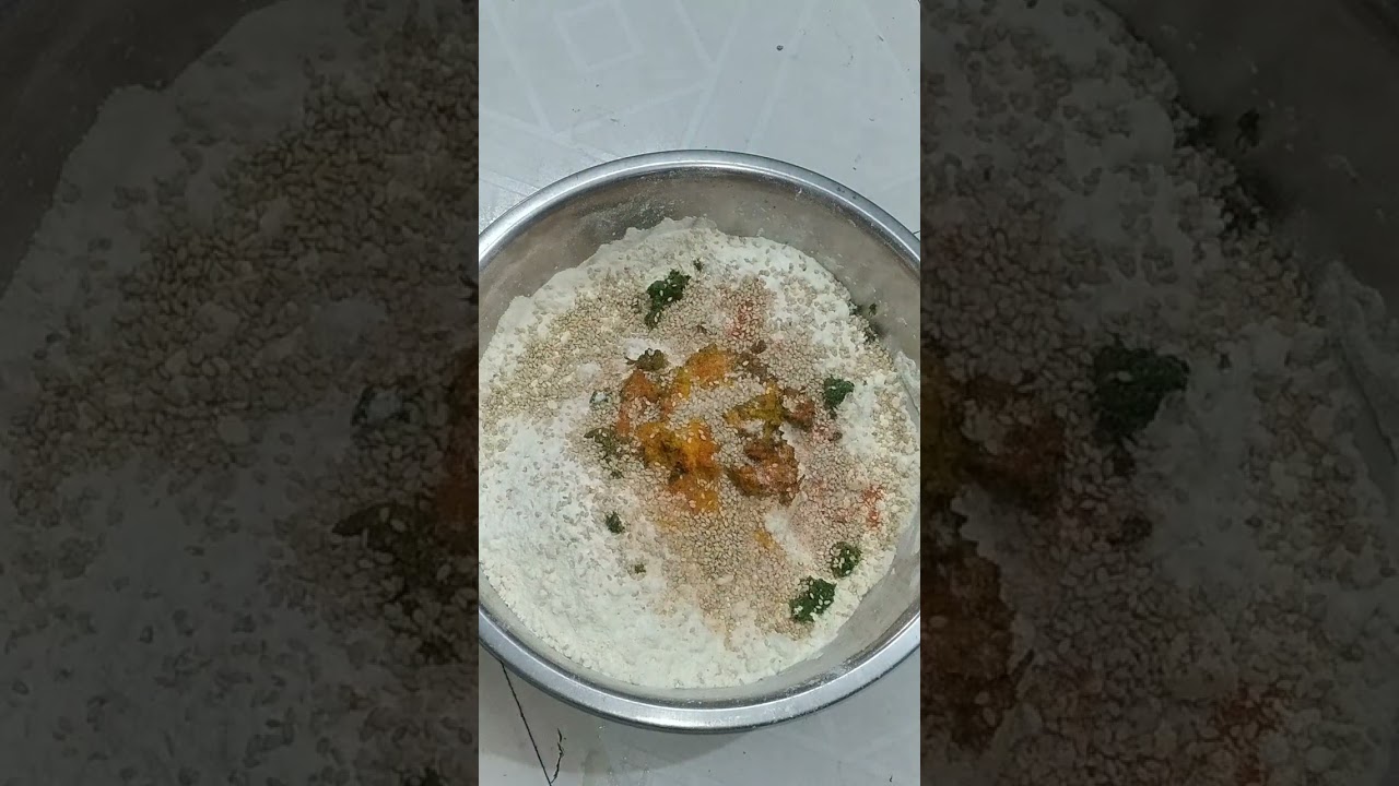 कुरकुरीत चकल्या नक्की करुन पाहा#chakalya#viralvideos 