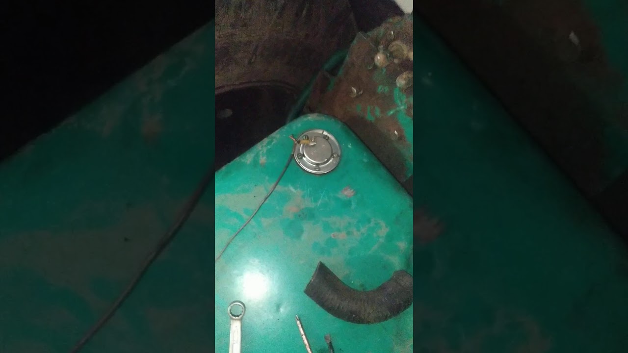 Не працює покажчик пал ЮМЗ