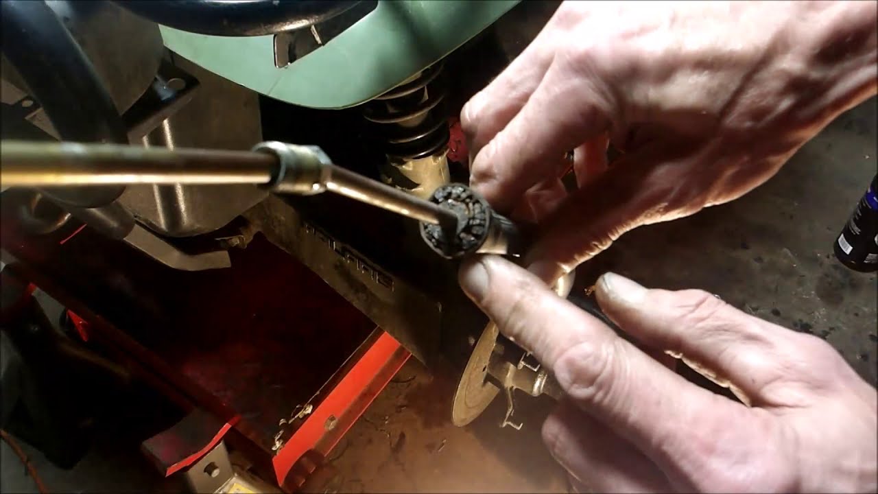 How to bleed brakes! 96 Polaris Sportsman Restoration Part 2