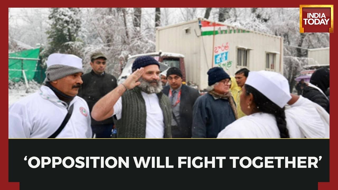 Rahul Gandhi Unfurls Tricolour At Congress Headquarters In Srinagar | Bharat Jodo Yatra