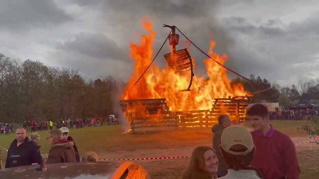 Osterfeuer - die Santa Maria wird abgefackelt  - zum Einschlafen und Entspannen 4K Ultra HD