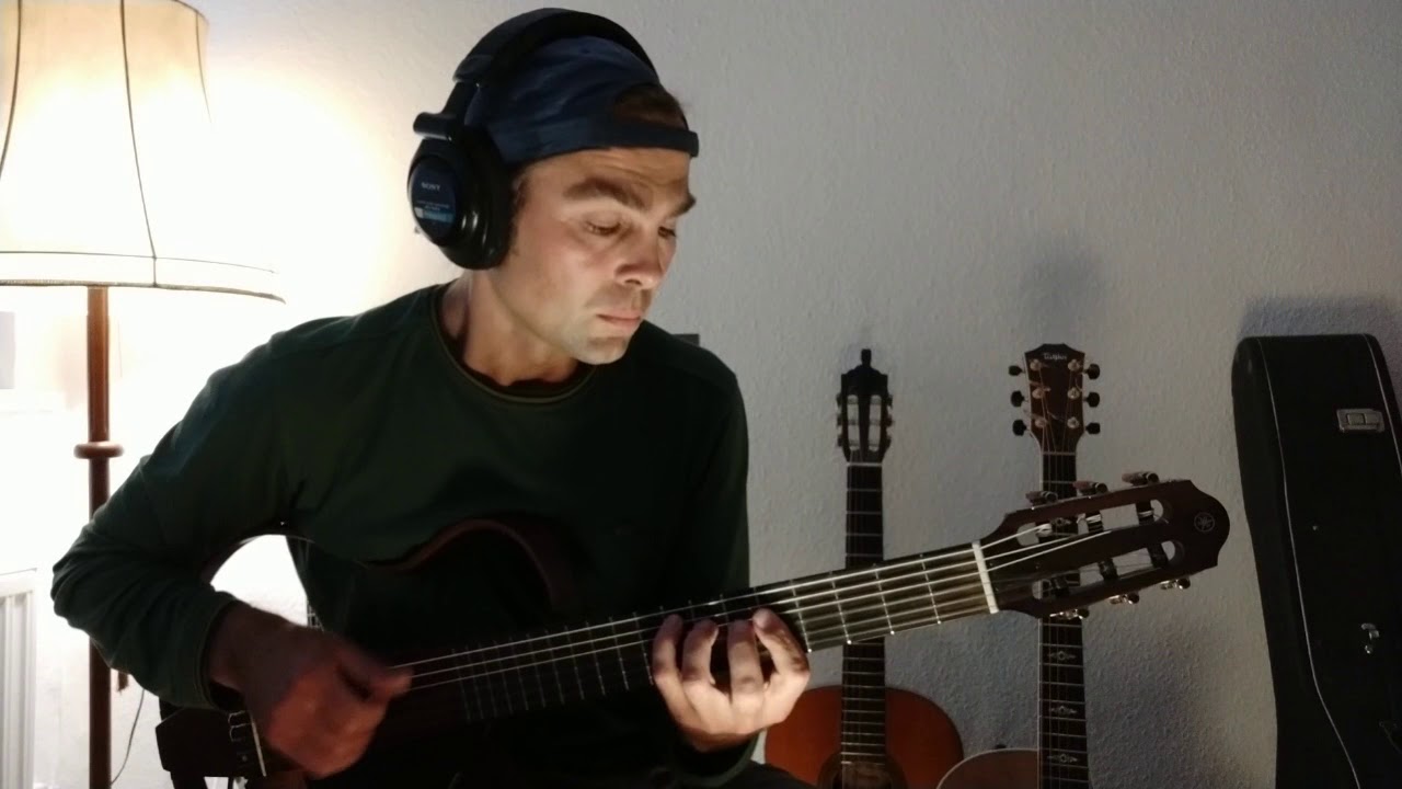 YESTERDAY , BEATLES . Paul McCartney. Loud classical  guitar version. Fingerstyle