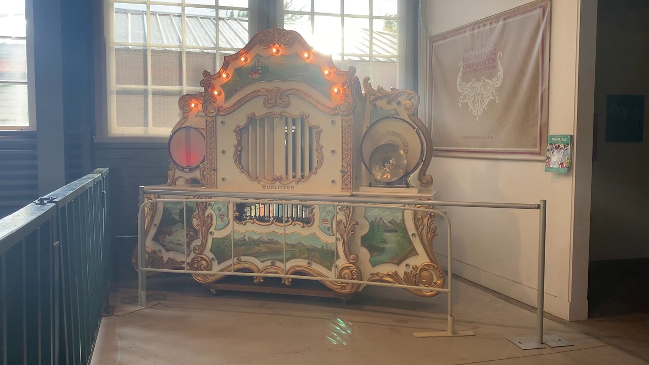 J.R Wurlitzer 153 band organ canalside carousel organ