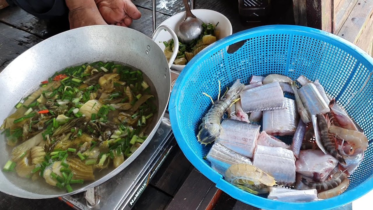 Bắt được Cá Hố Bản cha đem nấu Dưa Cải Chua ăn cơm trên ghe | Ngư Dân Miền Tây #44