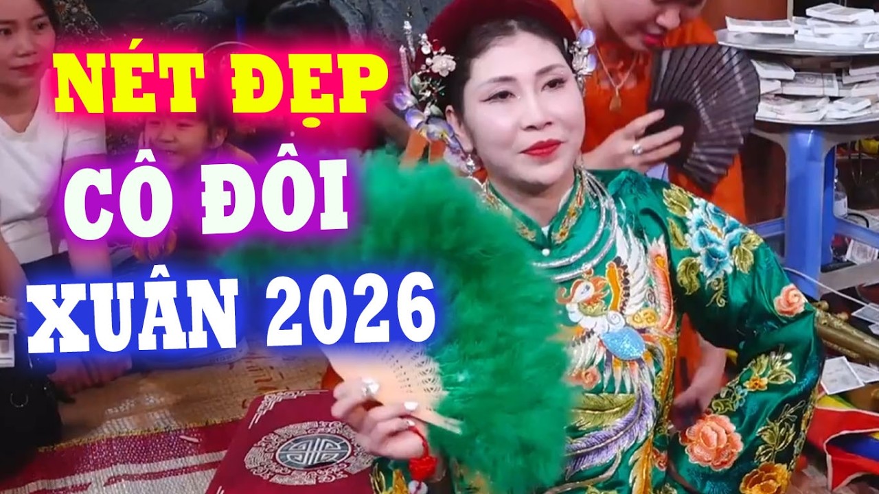 Thanh đồng Bùi Thị Dung hầu giá Cô Đôi Thượng Ngàn: Nét đẹp thanh tân rực rỡ sắc Xuân