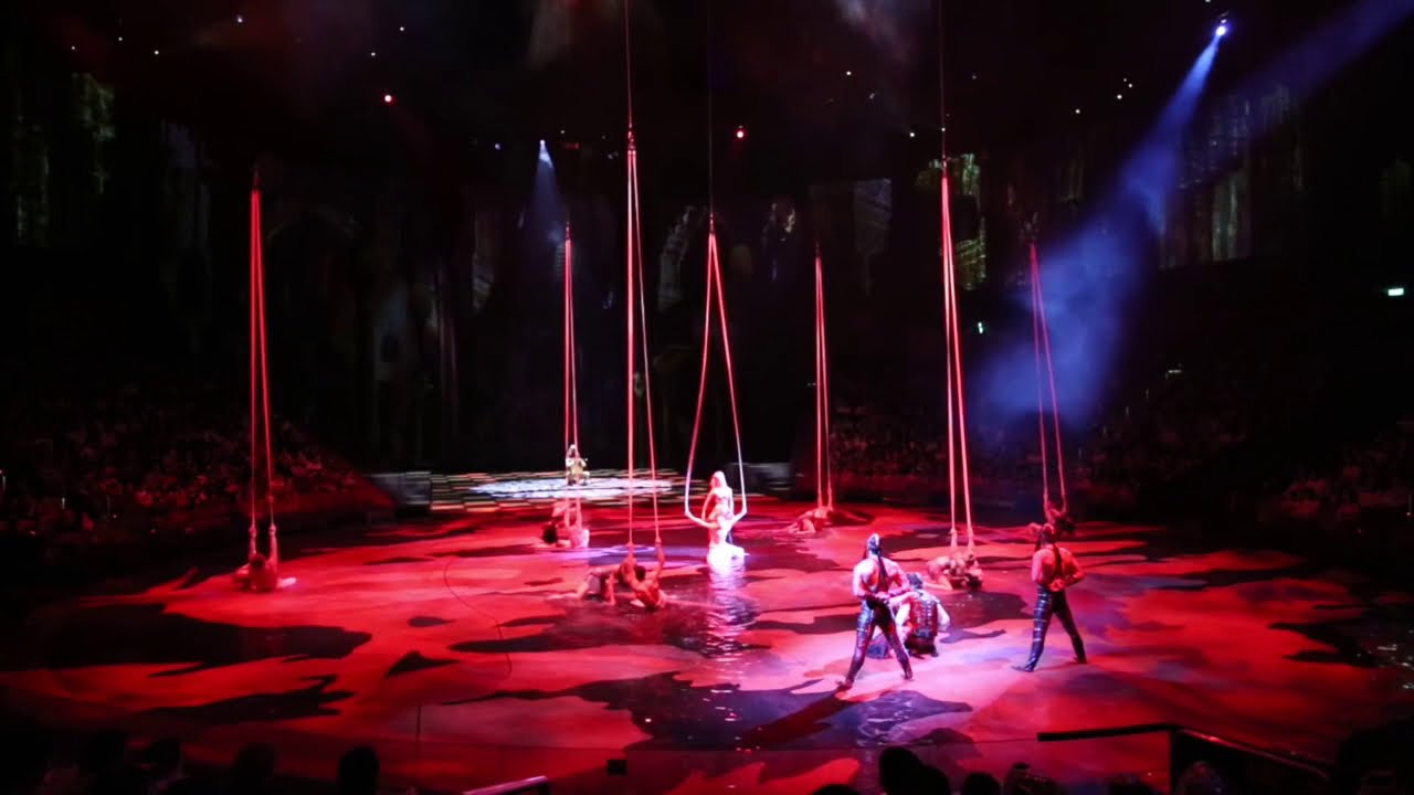 The House Of Dancing Water Show - Straps Act 14/5/2016