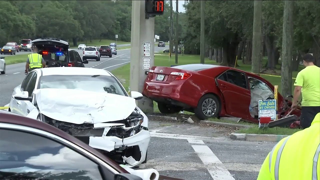 2 in custody after chase leads to crash in St. Johns County