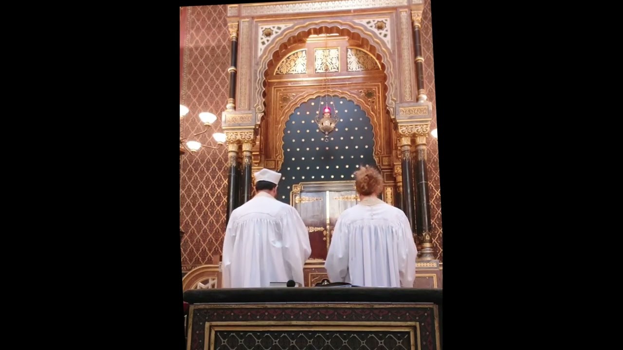 Avinu Malkeinu in the Spanish Synagogue of Prague