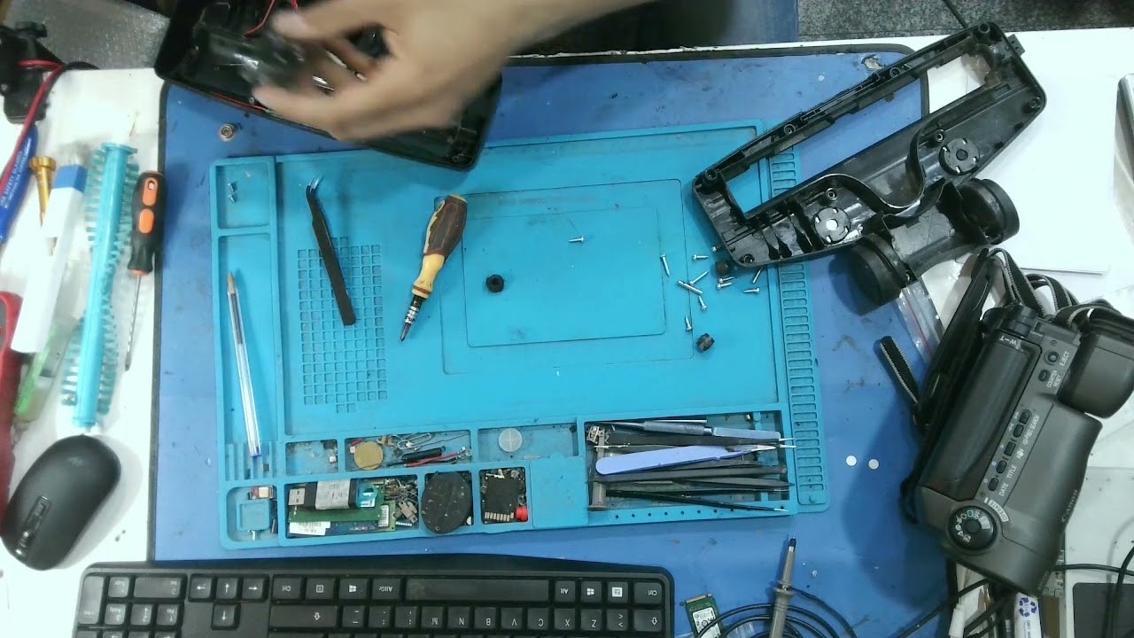 ¿ Cómo reparar un ‎Conga Rockstar Cyclonic X-treme Li-ion que no gira el rodillo ?