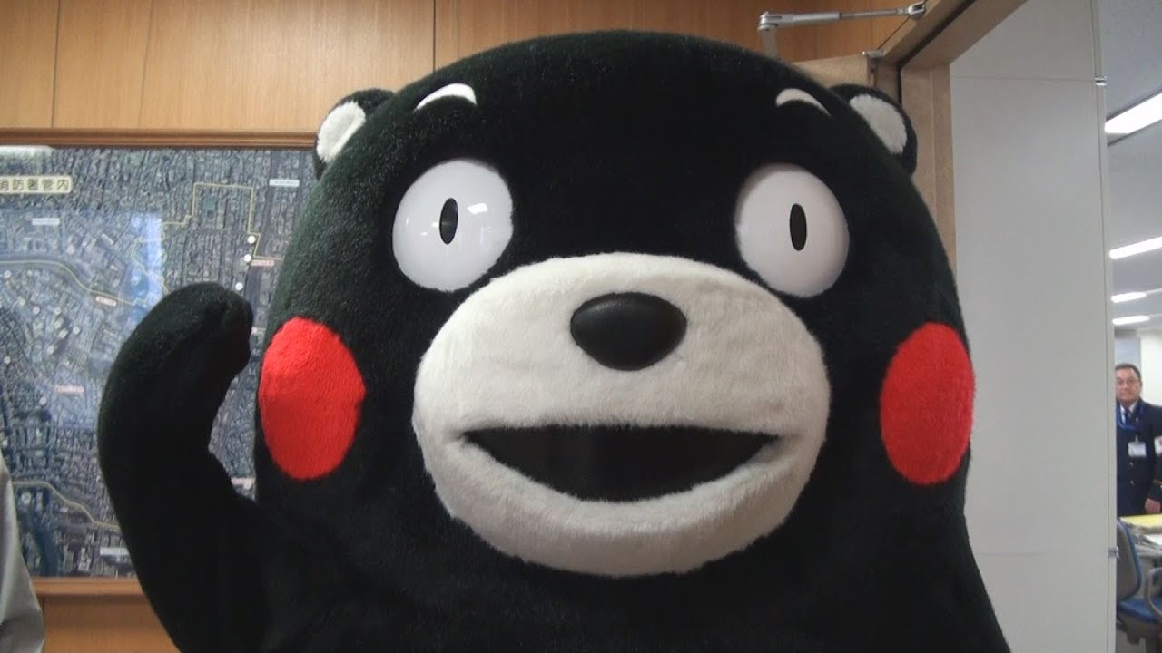 くまモンが一日消防官 東京・秋葉原、地上３０メートルから火の用心