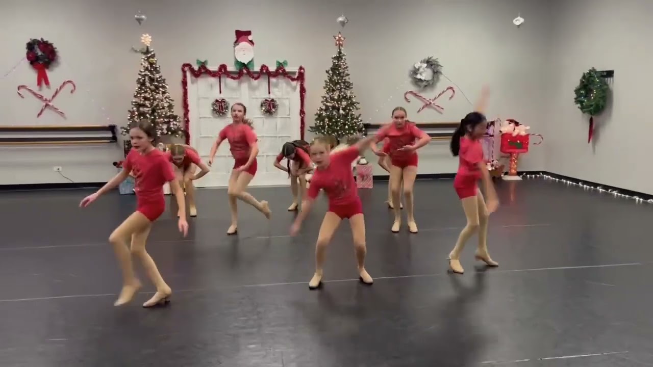 Hot Chocolate Thursday Musical Theater 3 Christmas performance