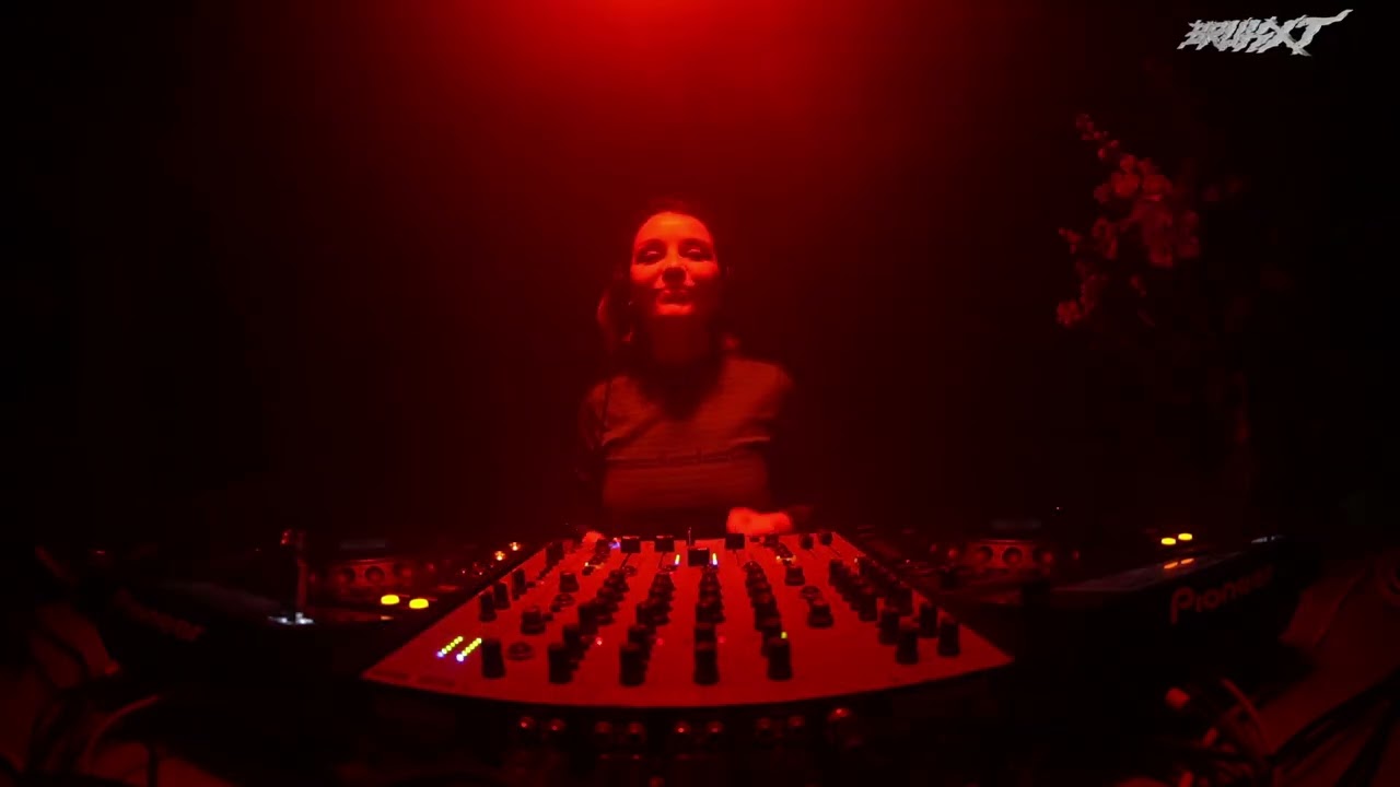 Vera Logdanidi | BRUKXT