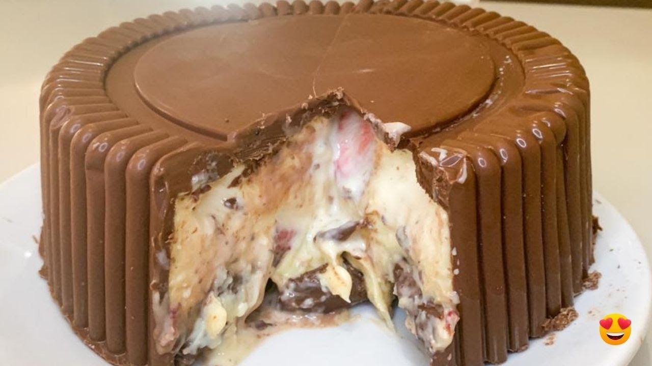 A MELHOR SOBREMESA QUE VOCÊ JÁ VIU!MUITO FÁCIL E CREMOSO BOMBOM GIGANTE NINHO E MORANGO