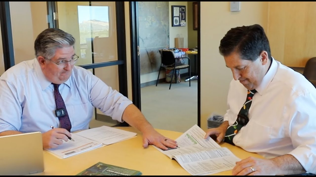 Отличный день в Эй-Джее: эпизод, вдохновлённый сериалом «Офис».