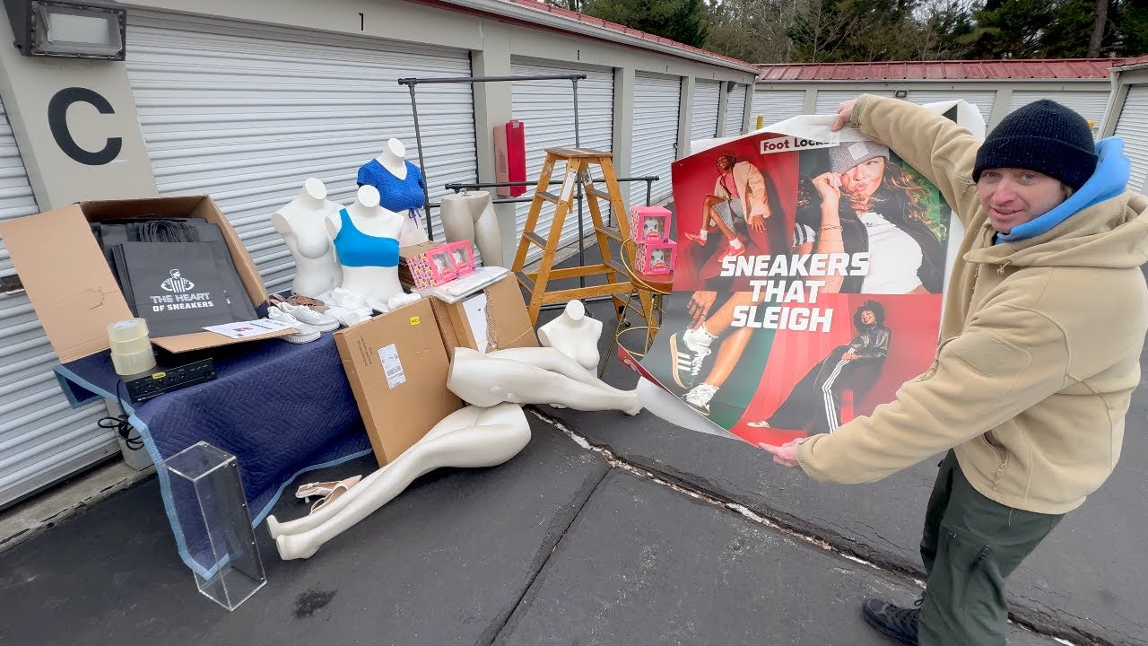 They Left EVERYTHING? | Dumpster Diving at a DEAD Mall