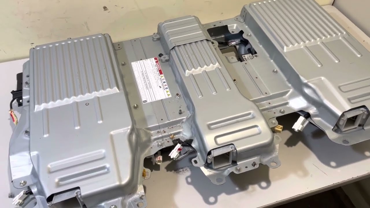 Снятие и повторная установка аккумулятора Toyota Highlander Hybrid - Lexus RX400H Hybrid (2006-2013)