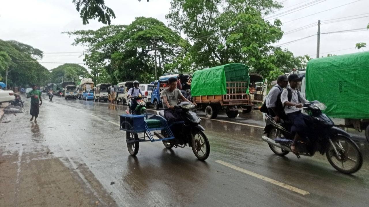 ရခိုင်မှာ စစ်တပ်နဲ့ ရက္ခိုင့်တပ်တော် (AA)  တို့ အပြန်အလှန်ဖမ်းဆီးနေ