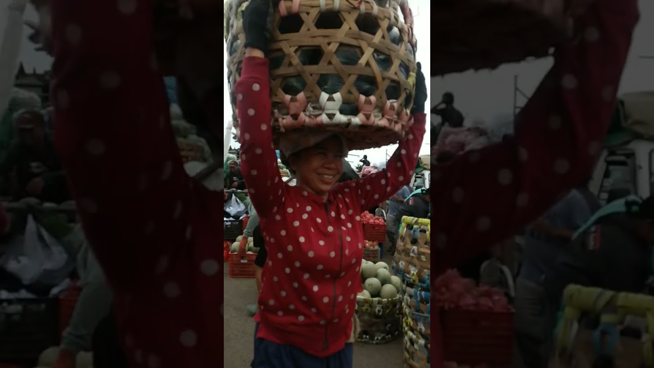 Jalan jalan kepasar badung