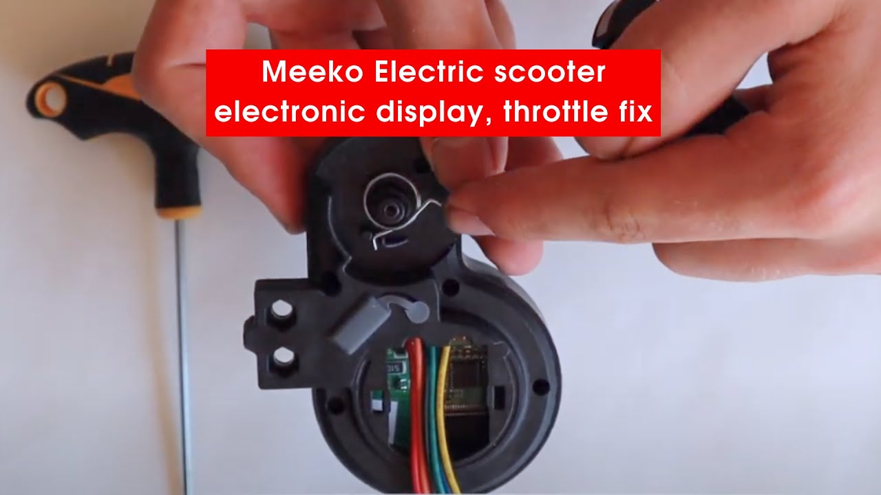 Электронный дисплей самоката Meeko Electric, фиксация дроссельной заслонки.