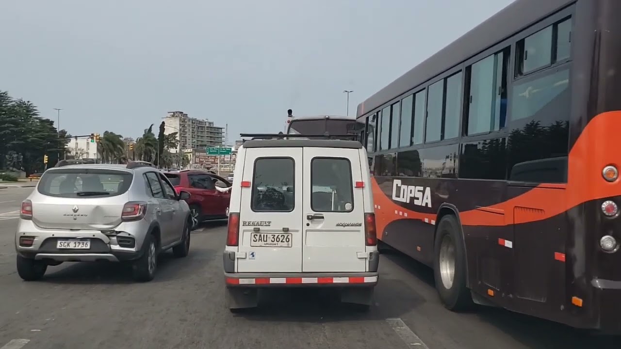 Uruguay 🇺🇾 🇺🇾  recorriendo barrios