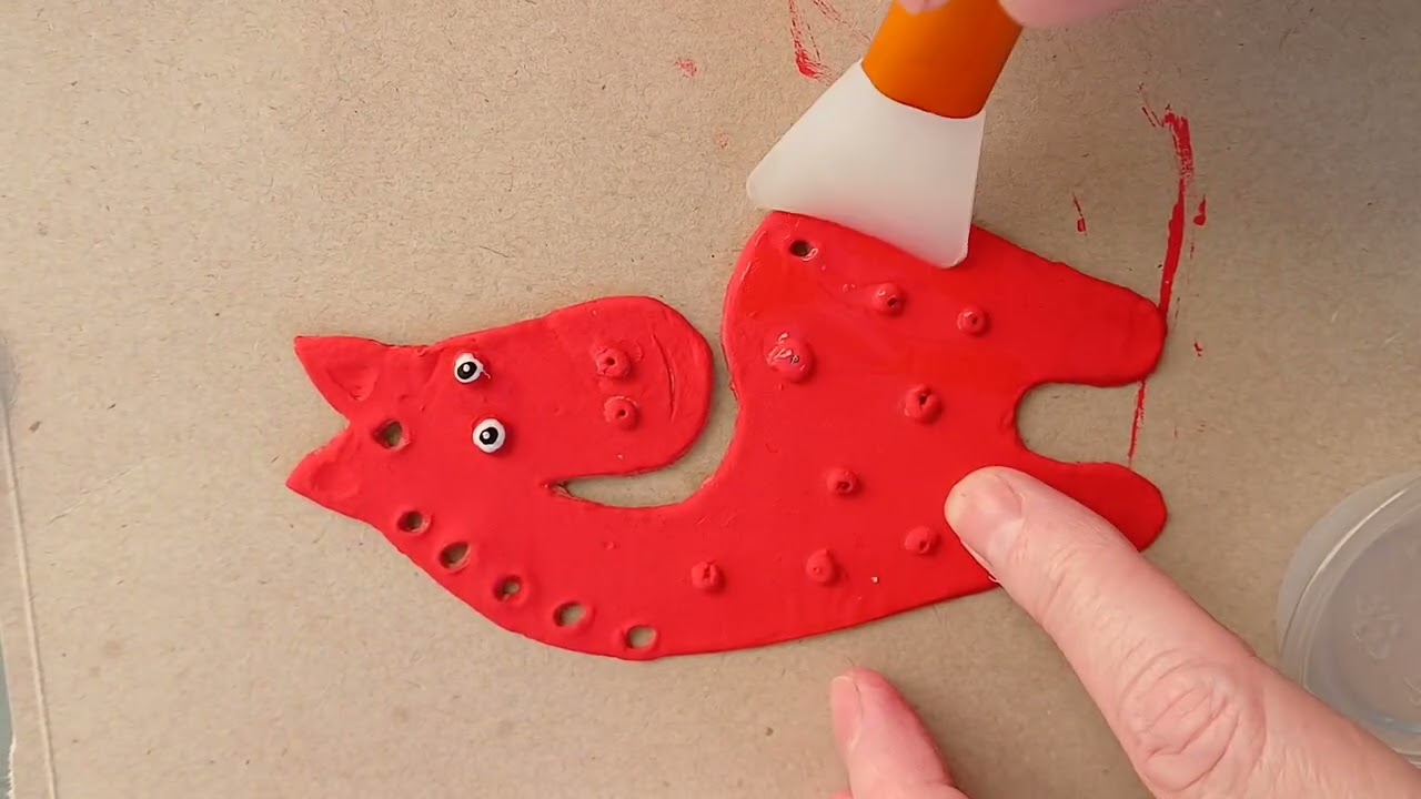 Покрываю лошадку  акриловым  лаком. #handmade # hobby #art 