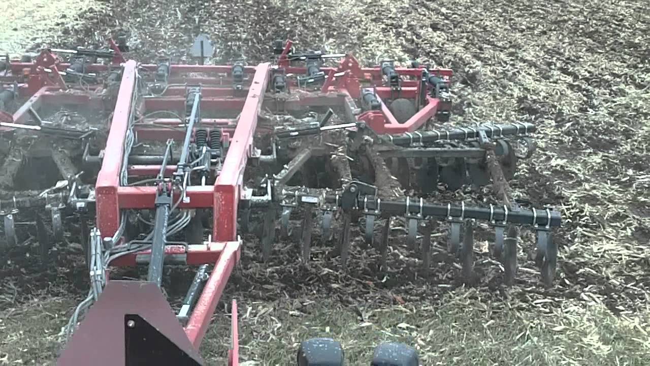 Lefebure.com - 600 HP Quadtrac on Tillage 1