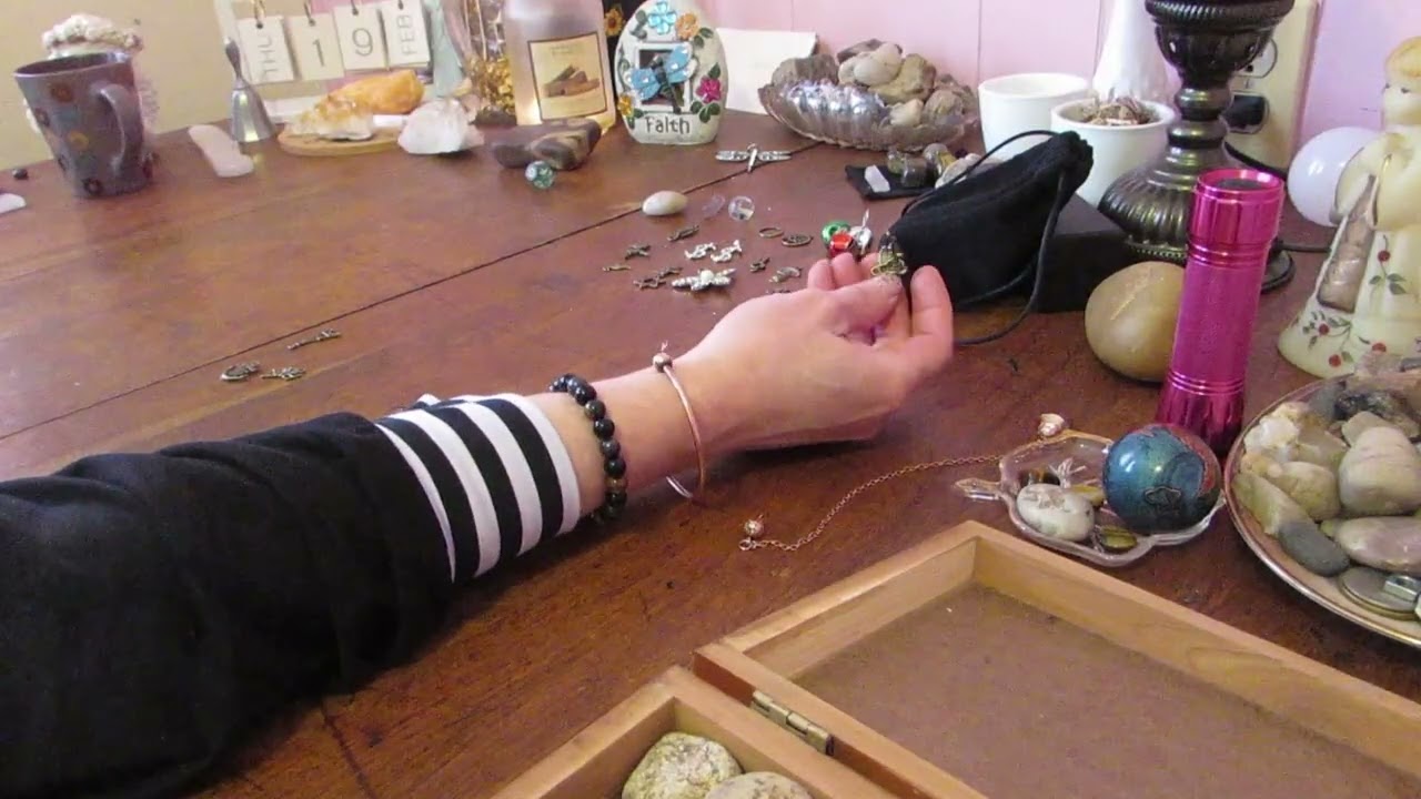 A Person From Your Past Opposing You But A Psychic Leader Will Help By Partnering Up/A Romantic