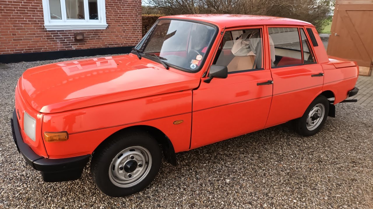 1989 Wartburg 353W Zweitakt, Walk Around and Start Up. #classiccars #automobile #oldclassic 
