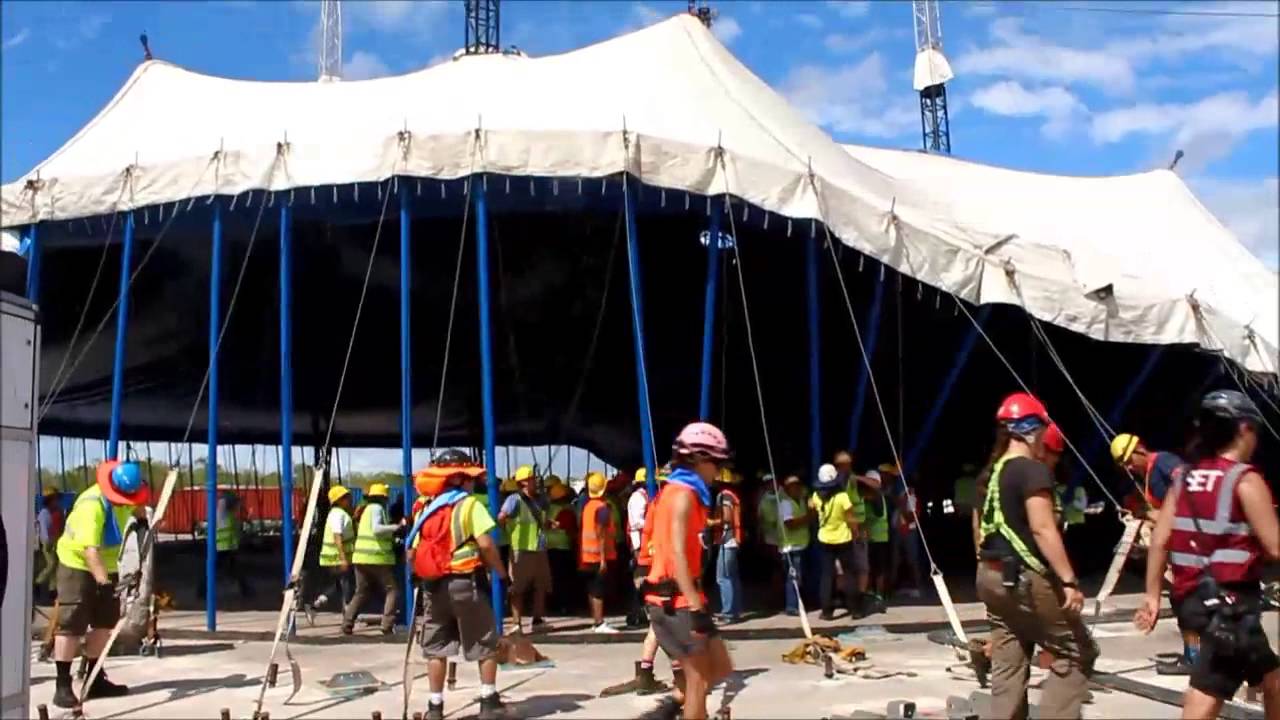 LEVANTAMIENTO DE LA CARPA BLANCA CIRQUE DU SOLEIL EN MERIDA YUC.