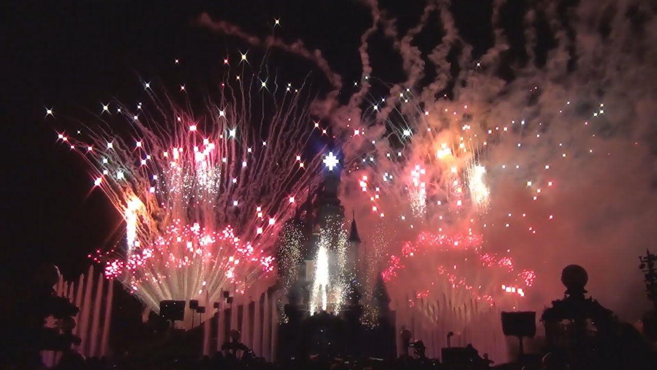 Disneyland Paris - Disney Dreams! of Christmas - 07/11/2015
