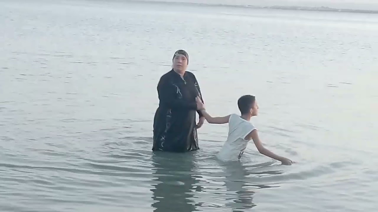 يا لهوي الواد كان هيغرق في البحر 🌊🌊📢🫣🤔