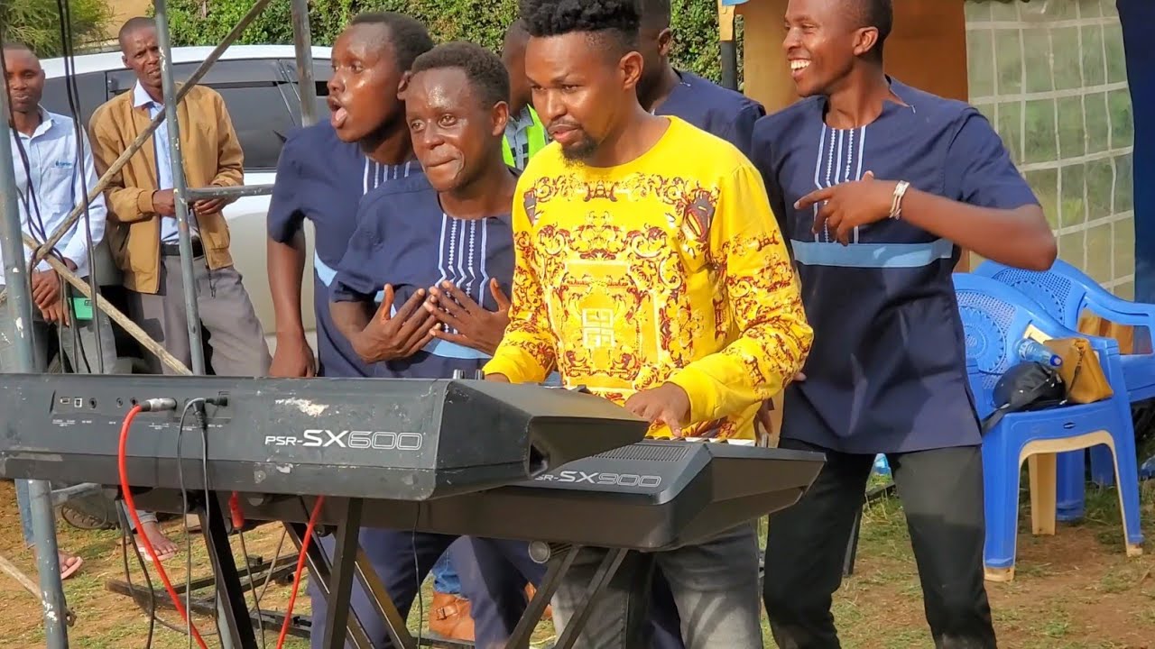 FANS MEET LEVI PRO LIVE SEE WHAT HAPPENDED AMAIZING