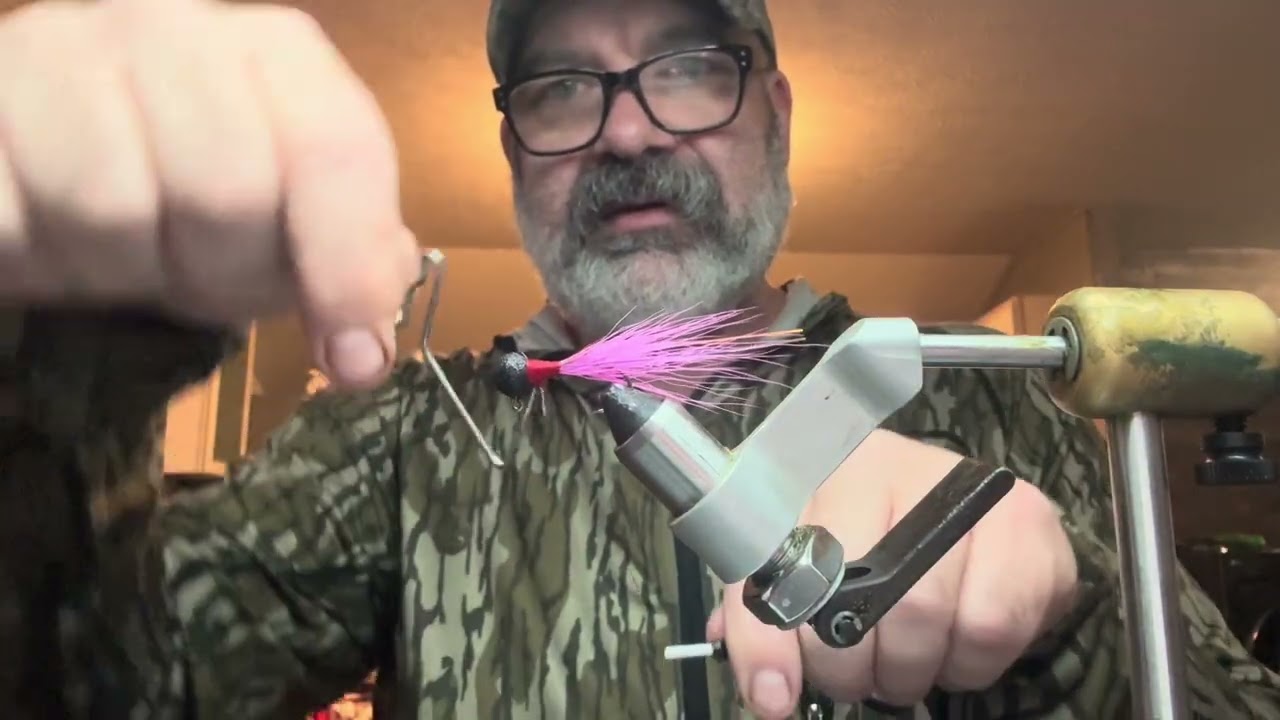 Fish Can’t Say No to THIS Jig! Hot Pink Bucktail Build from Start to Finish