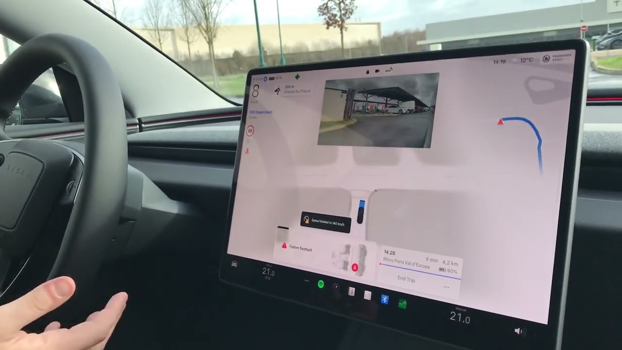 Test de la conduite autonome FSD Tesla à Serris en février 2026