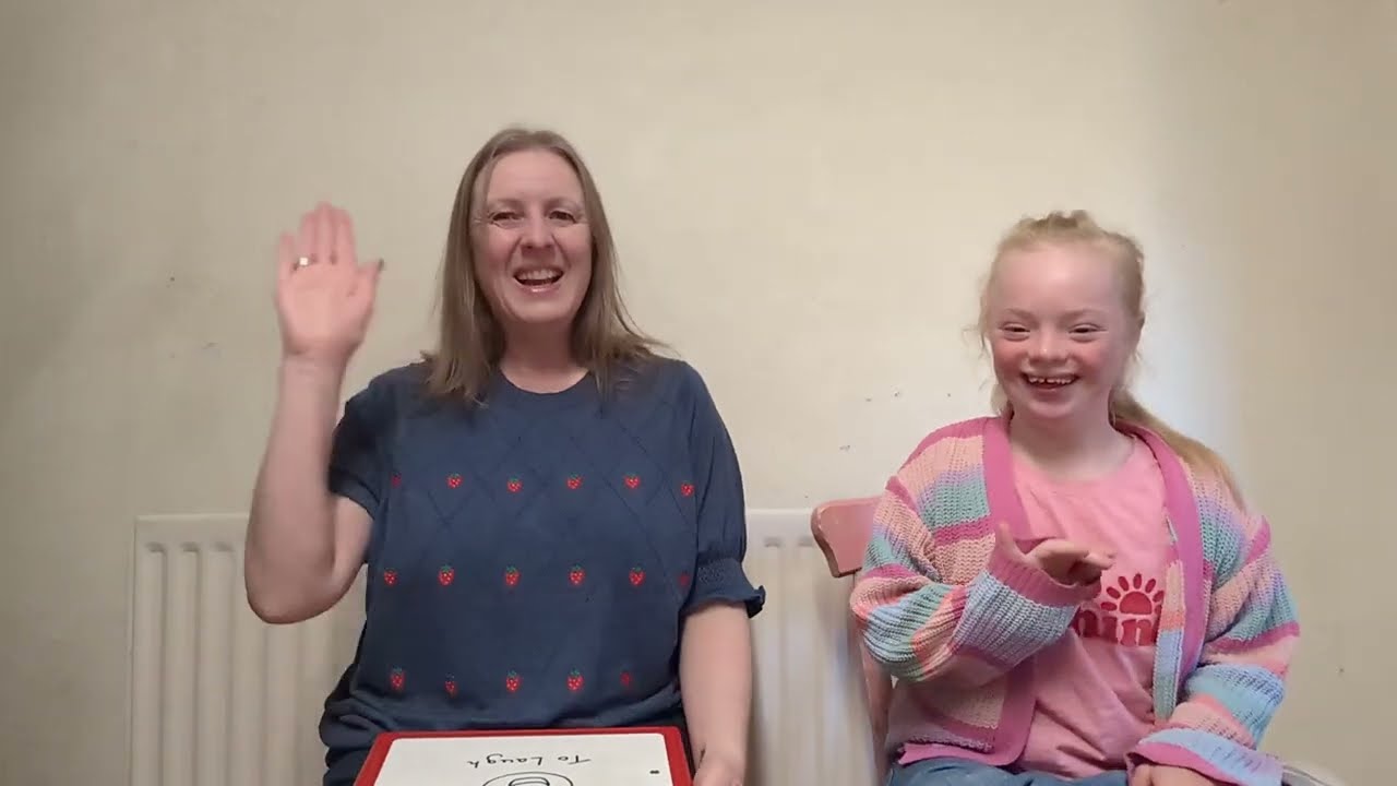 Makaton Sign of the Week - To Laugh 😂