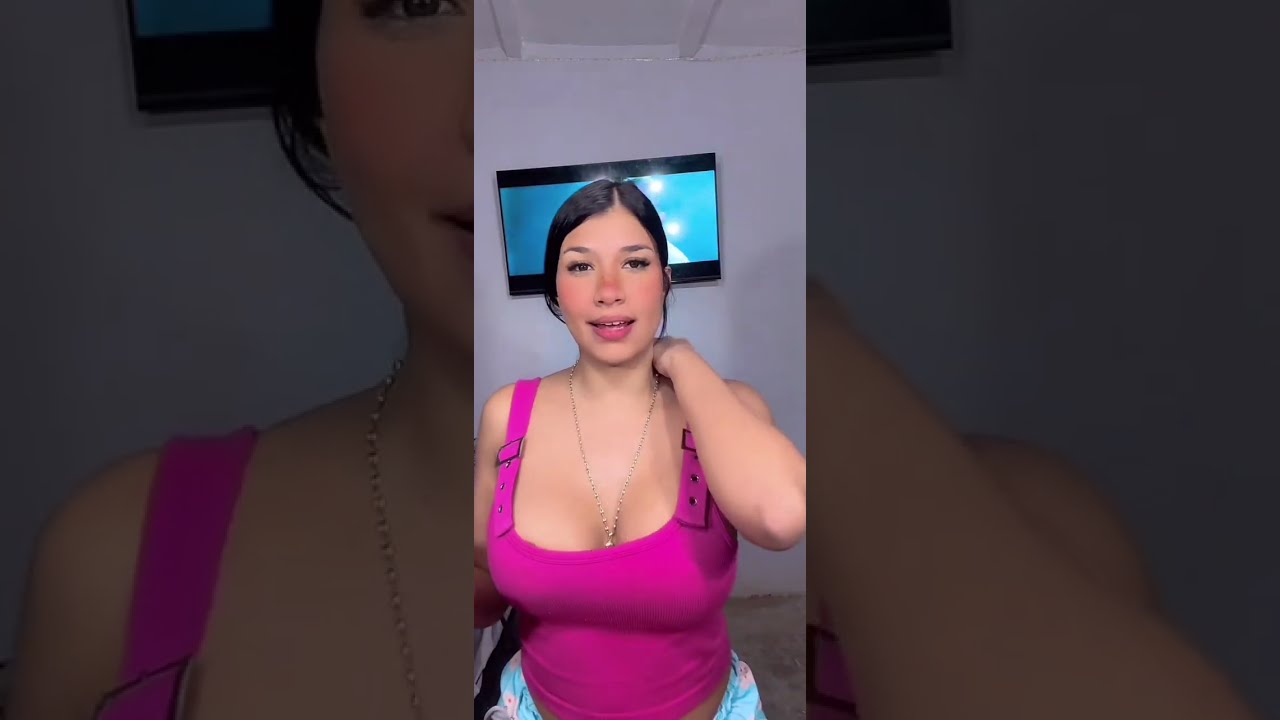 She Was 100% Alone, Then the Chat Noticed the Door...