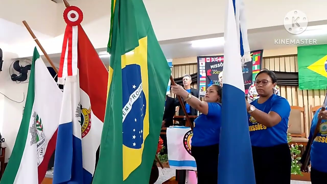 ABERTURA DO CONGRESSO DE MISSÕES  COM A ENTRADA DAS BANDEIRAS 🙌
