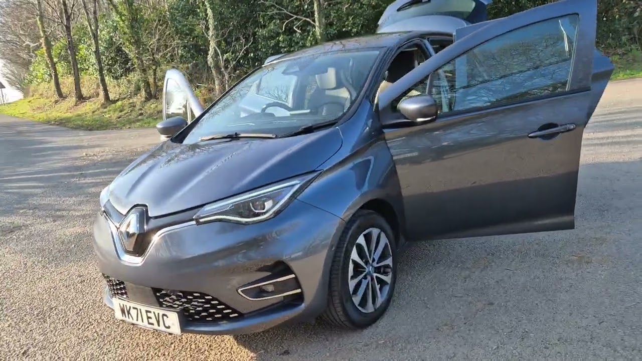 Renault Zoe https://www.hattservicecentre.com/used-renault-zoe-saltash-cornwall-7703307
