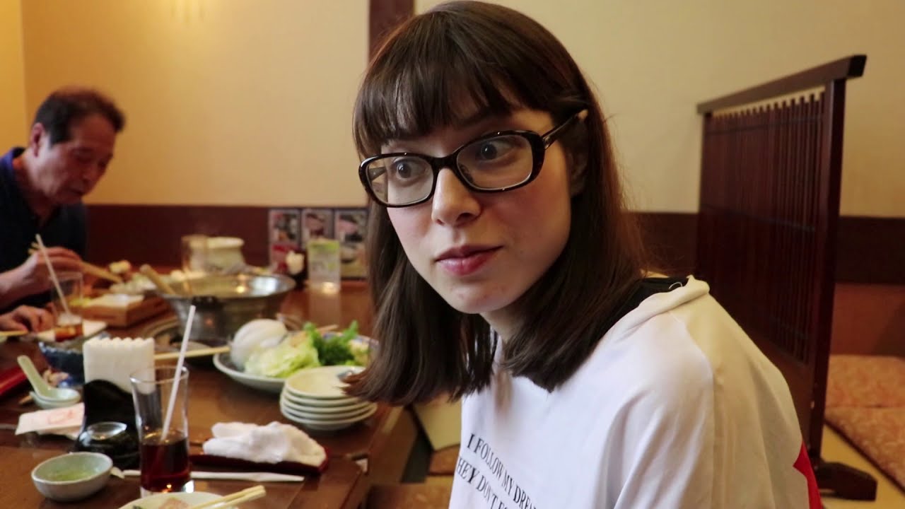 しぃしぃ 怪我しました！外食 みんなでお昼ご飯！大人数で食べるご飯は最高！【いおりくんTV 日常と休日】