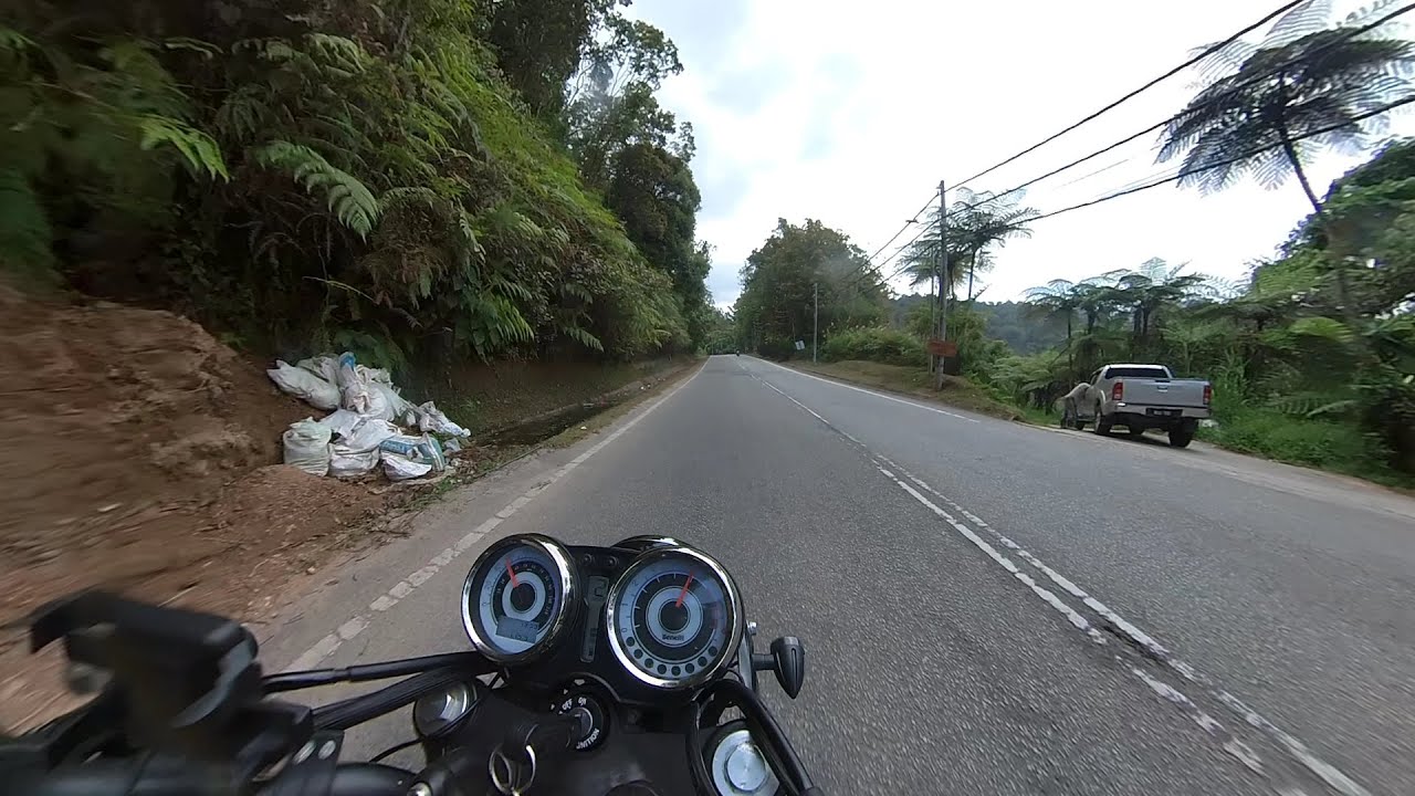 Cameron Highlands road trip - Part 1 - Benelli Imperiale 400