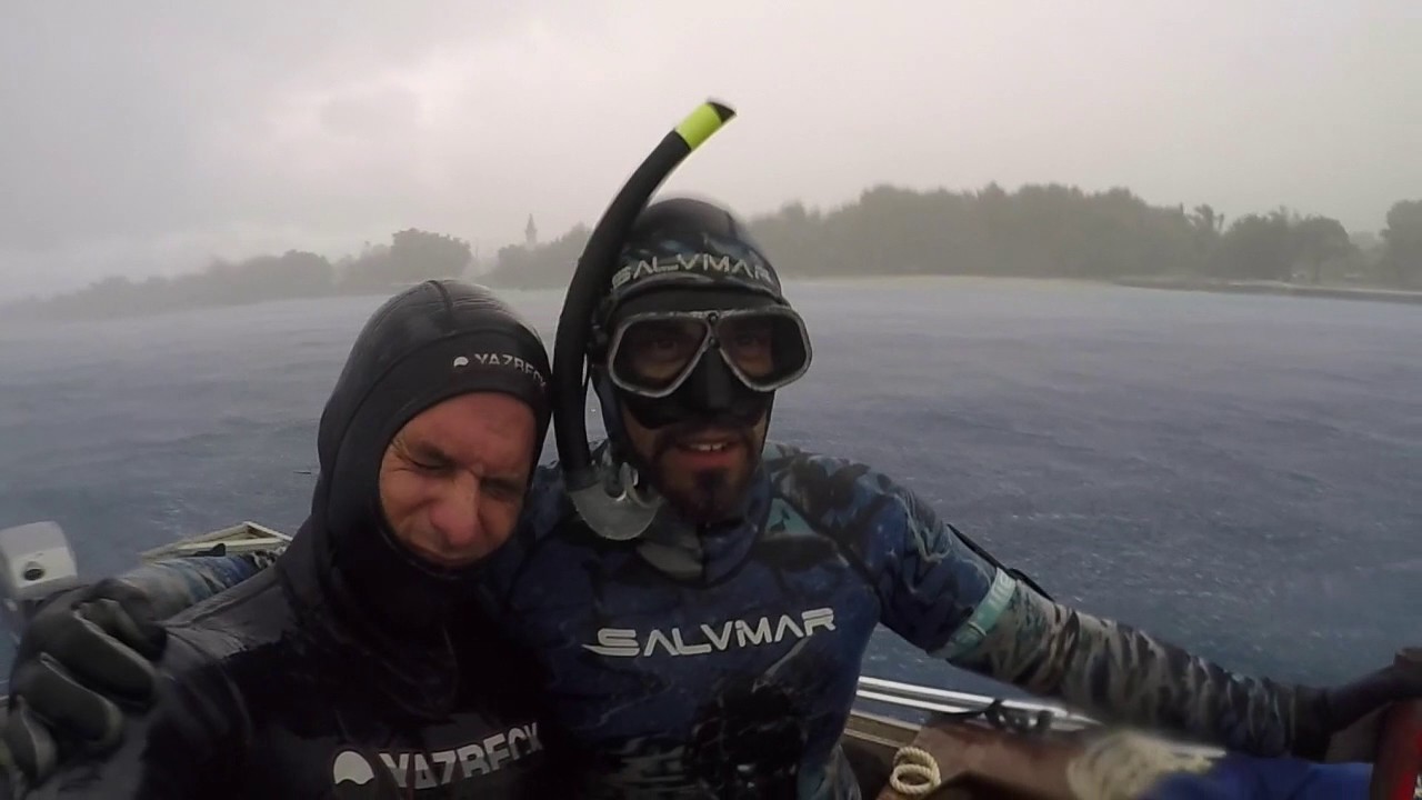 JOINTS SPEARFISHING TAHITI FRENCH POLYNESIA Rangiroa