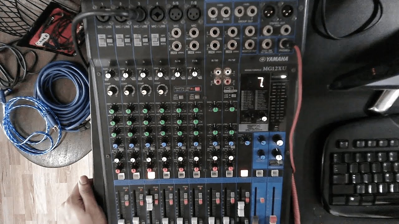 Audio Mixer/Mixing Console Tagalog/Filipino Tutorial by 18 yrs.old - YAMAHA MG12XU