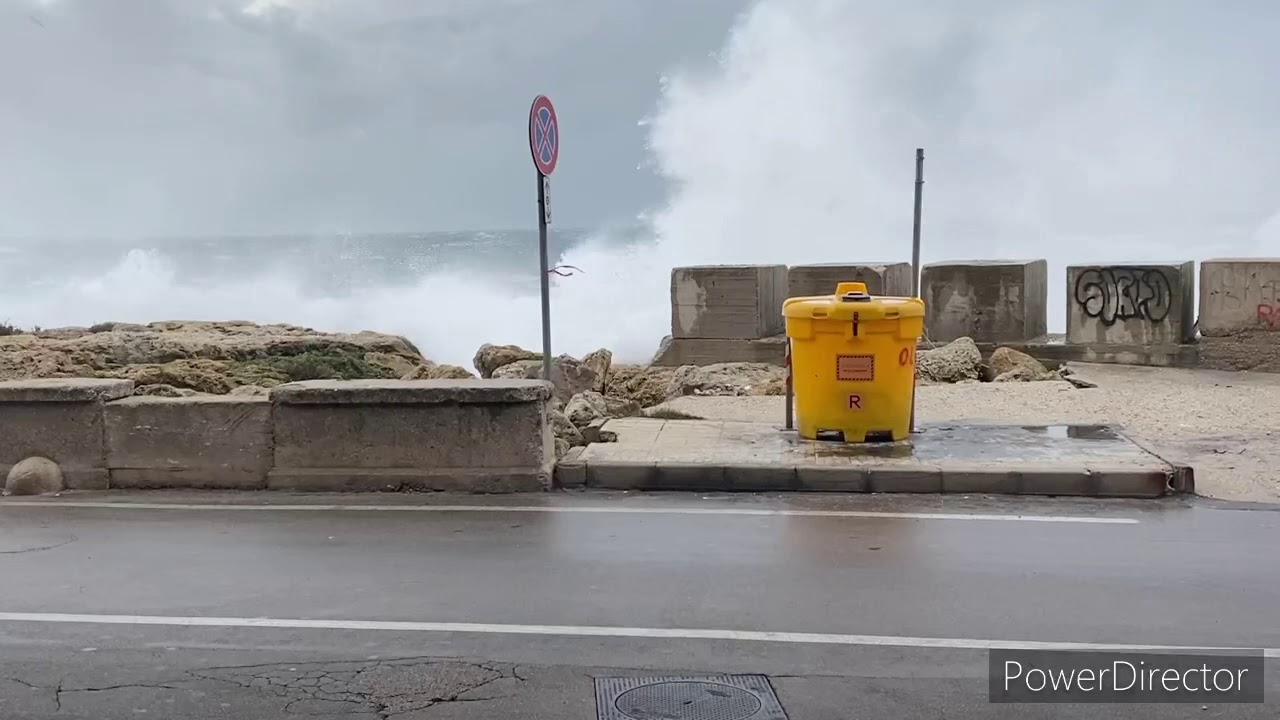 Mareggiata a Gallipoli