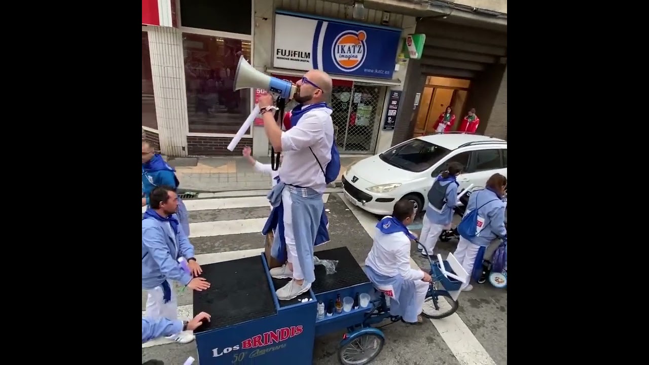 Cuadrilla Los Brindis Desfile del Blusa #SJM24