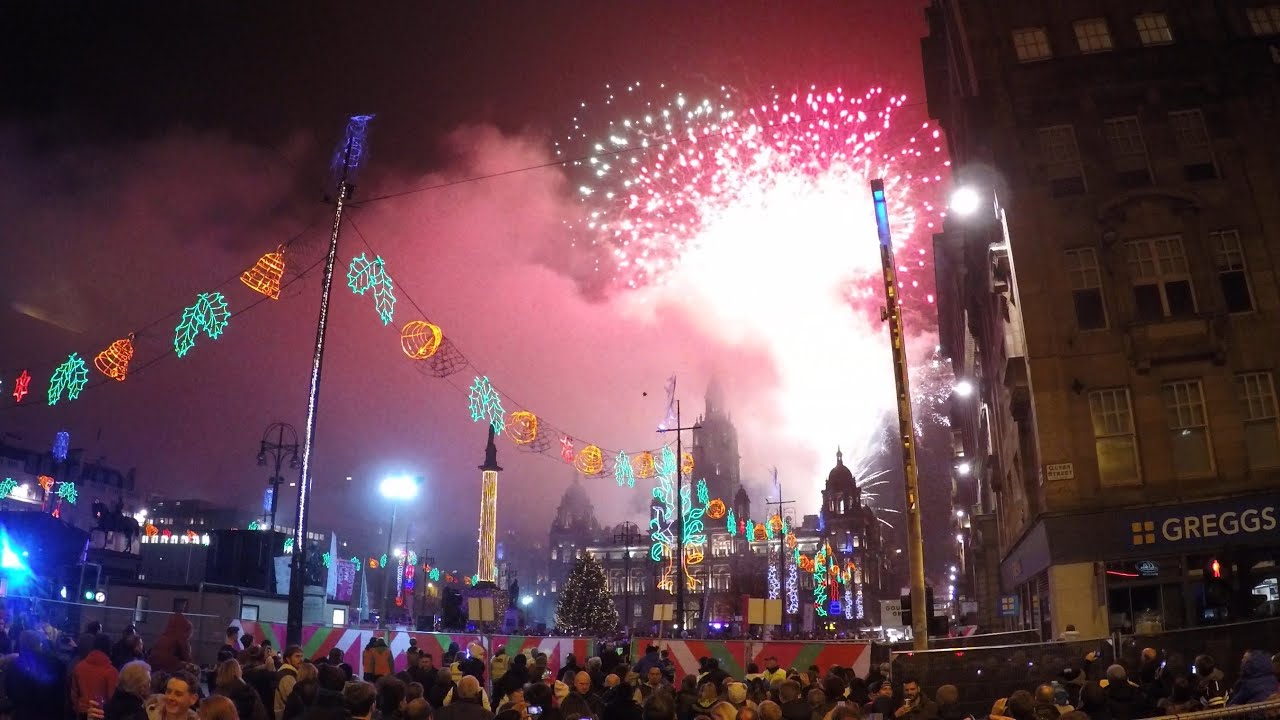 Glasgow Christmas Lights 2014 Switch On George Square and Fireworks Display