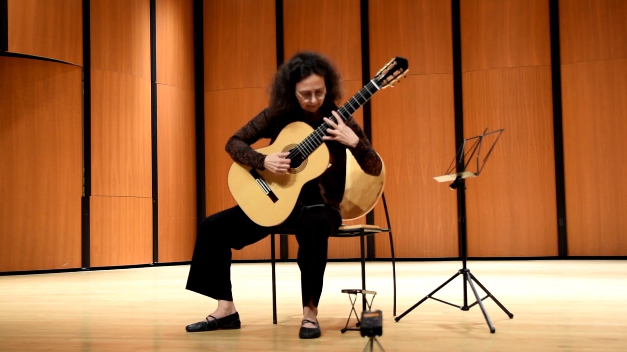 Un dia de noviembre played by Linda at CGC Summer School