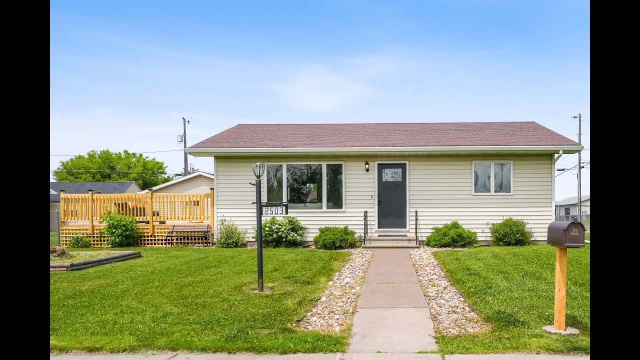 2503 Wellington Street Superior, WI | ColdwellBankerHomes.com