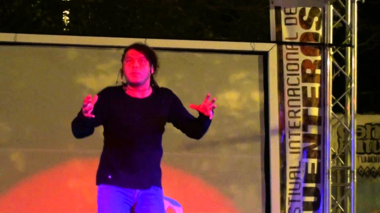 Henry Morales en el XIV Festival Internacional de Cuenteros Akuentajui 2013