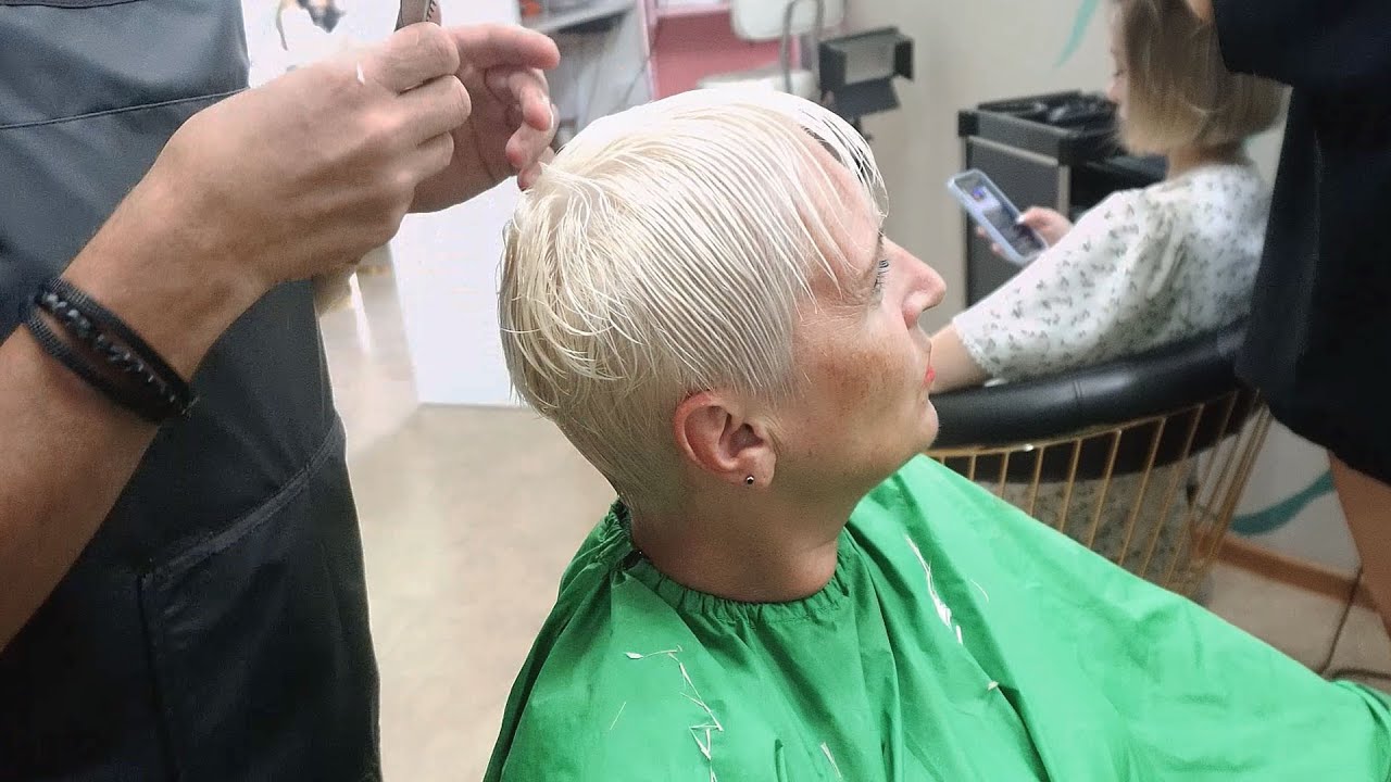 HAIRCUT OVER 60 - SHORT BLONDE UNDERCUT PIXIE WITH BANGS