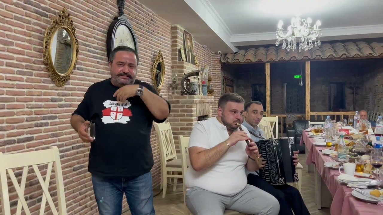 ცოცხალი შესრულება, დუდუკი, იჯაზი მეგობრული საღამოდან